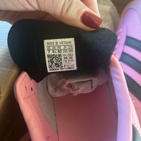 Adidas Women's Pink and Black Sneakers - Picture 9 of 10